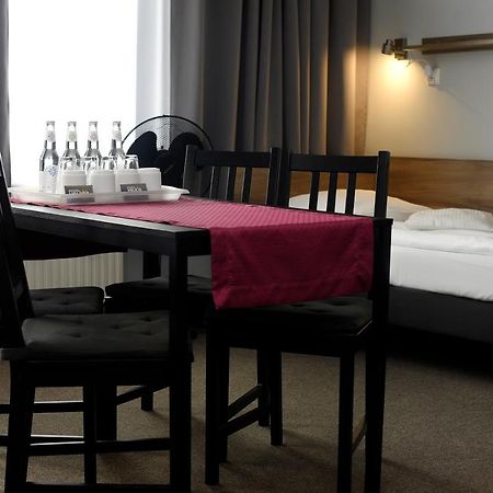 Hostel Helios Września Dış mekan fotoğraf