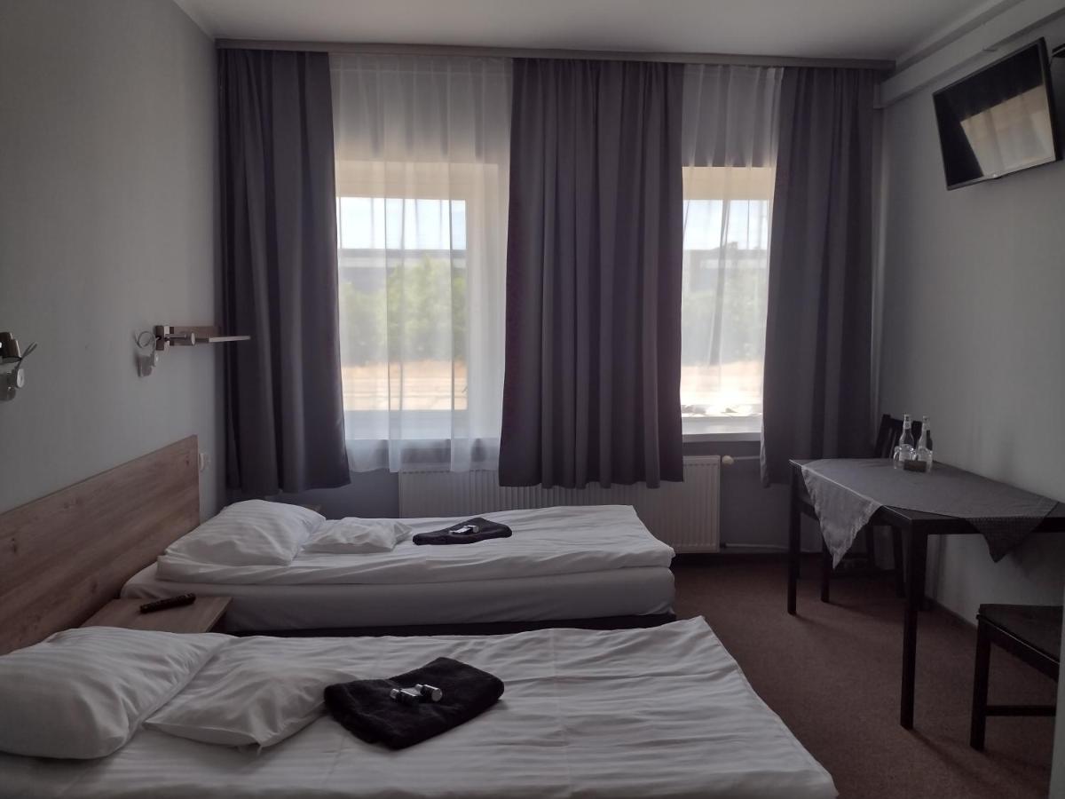 Hostel Helios Września Dış mekan fotoğraf