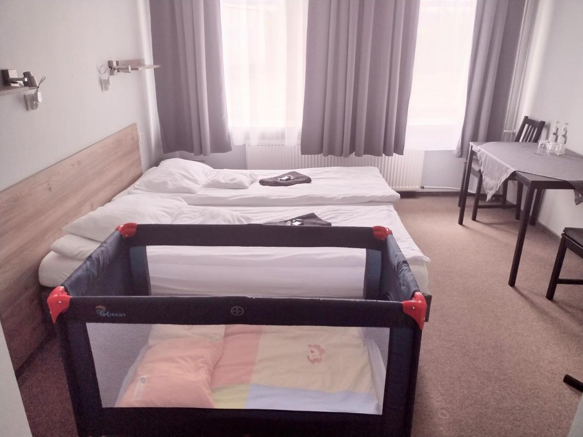 Hostel Helios Września Dış mekan fotoğraf